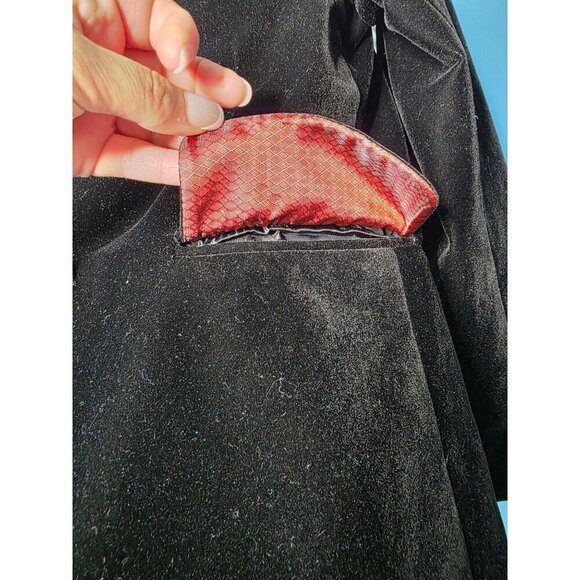 Black Velvet Blazer Jacket With Red Lining & Gold Button Details By Yuan Lu - Picture 7 of 16